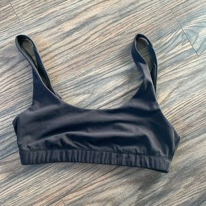 Vuori daily bra - black